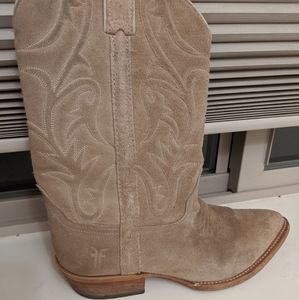 Frye Swede tan coy boy boots